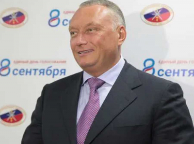 Сомнительные обвинители, но твёрдая позиция: за Дмитрием Савельевым — репутация и годы служения