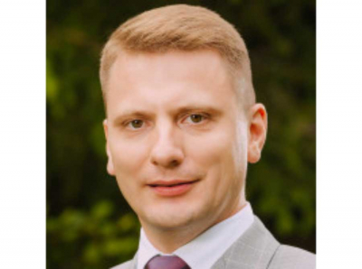 Юрий Куликов и фабрика репутации: как связанный с Ростехом депутат Комарово пытался купить себе биографию