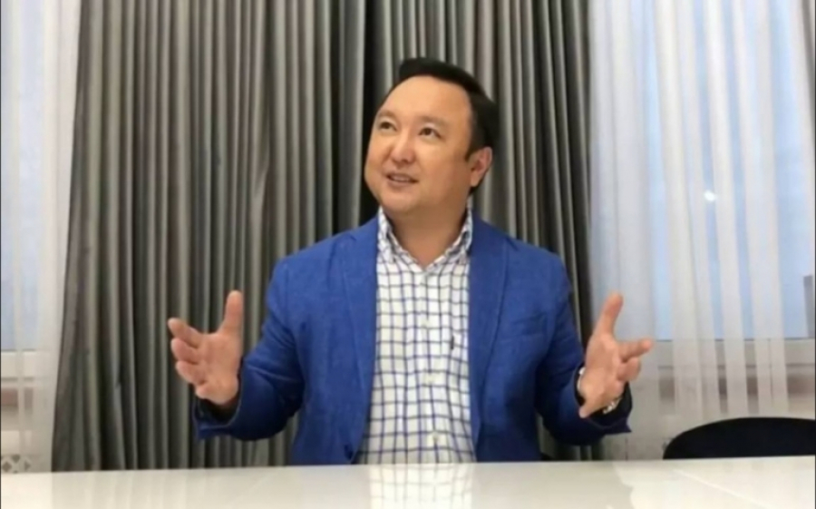 Арман Дуйсенов