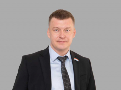 Александр Разеев и цирк на 5 просеке: политический стендап с налётом аферизма