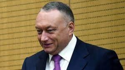 Дмитрий Савельев: От парламентской карьеры до судебных разбирательств &mdash; что скрывает история экс-сенатора?