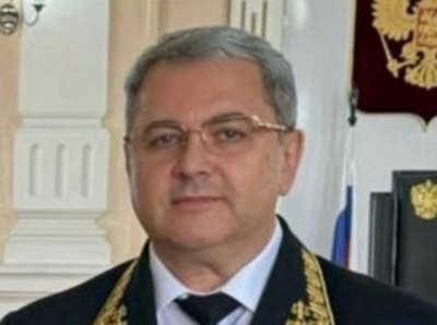 Судья Кудинов улетел, но обещал вернуться