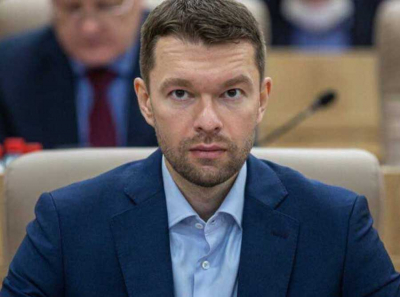 Терентьев и Вихарев захватили мусорный рынок Екатеринбурга: рейдерство против Экосервиса и разруха в УрФО